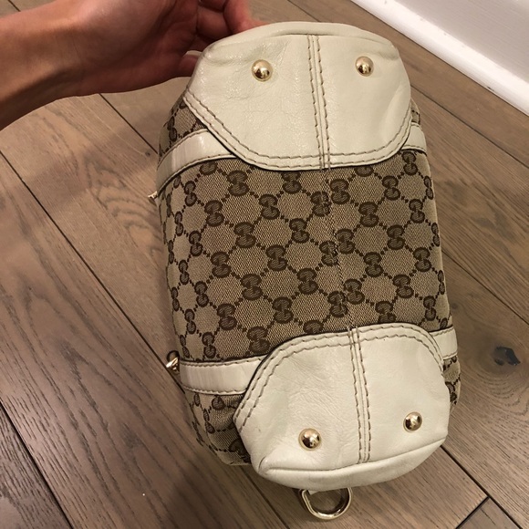 ❌SOLD❌Gucci Vintage Handbag - Picture 4 of 7